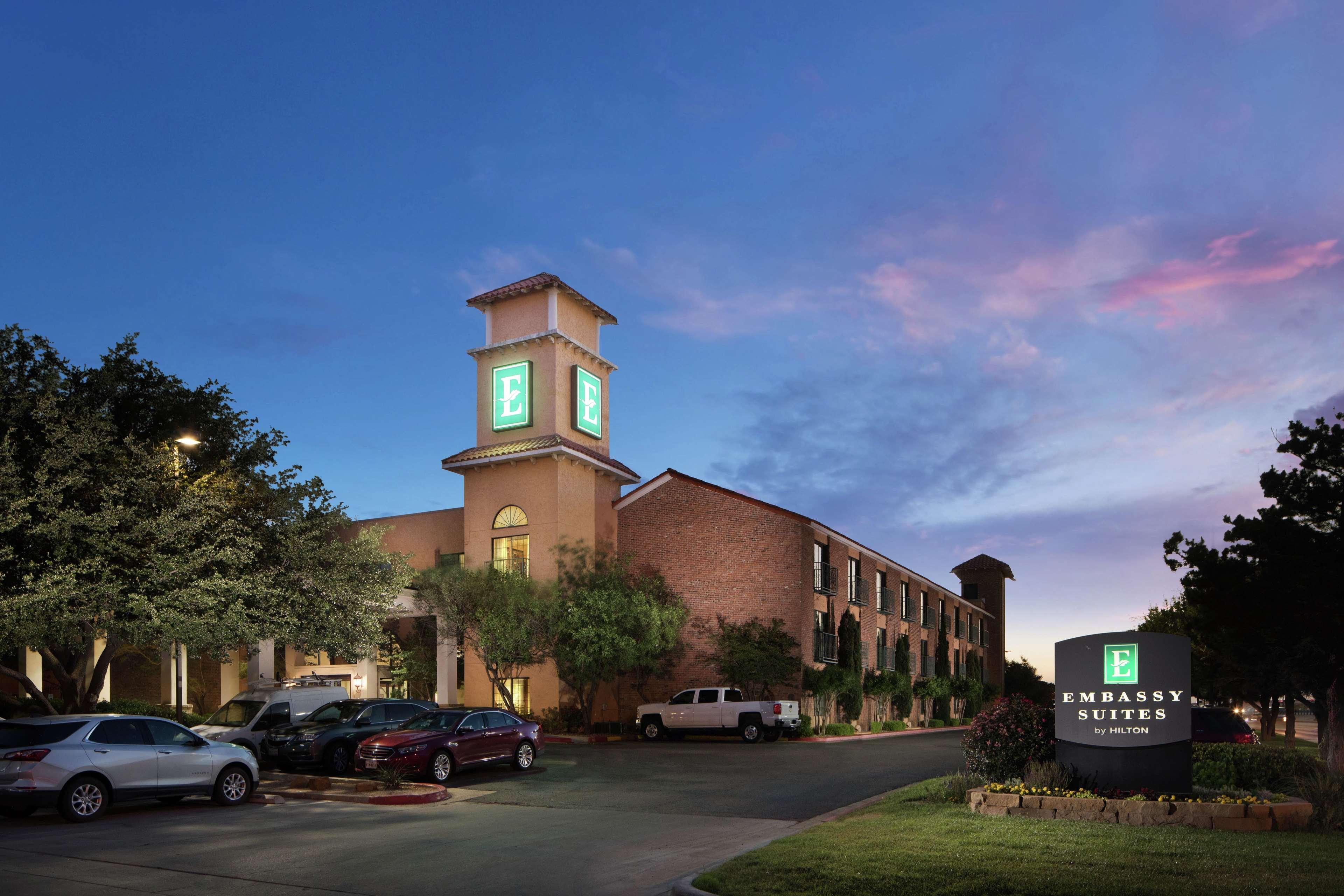Embassy Suites Lubbock Exterior foto