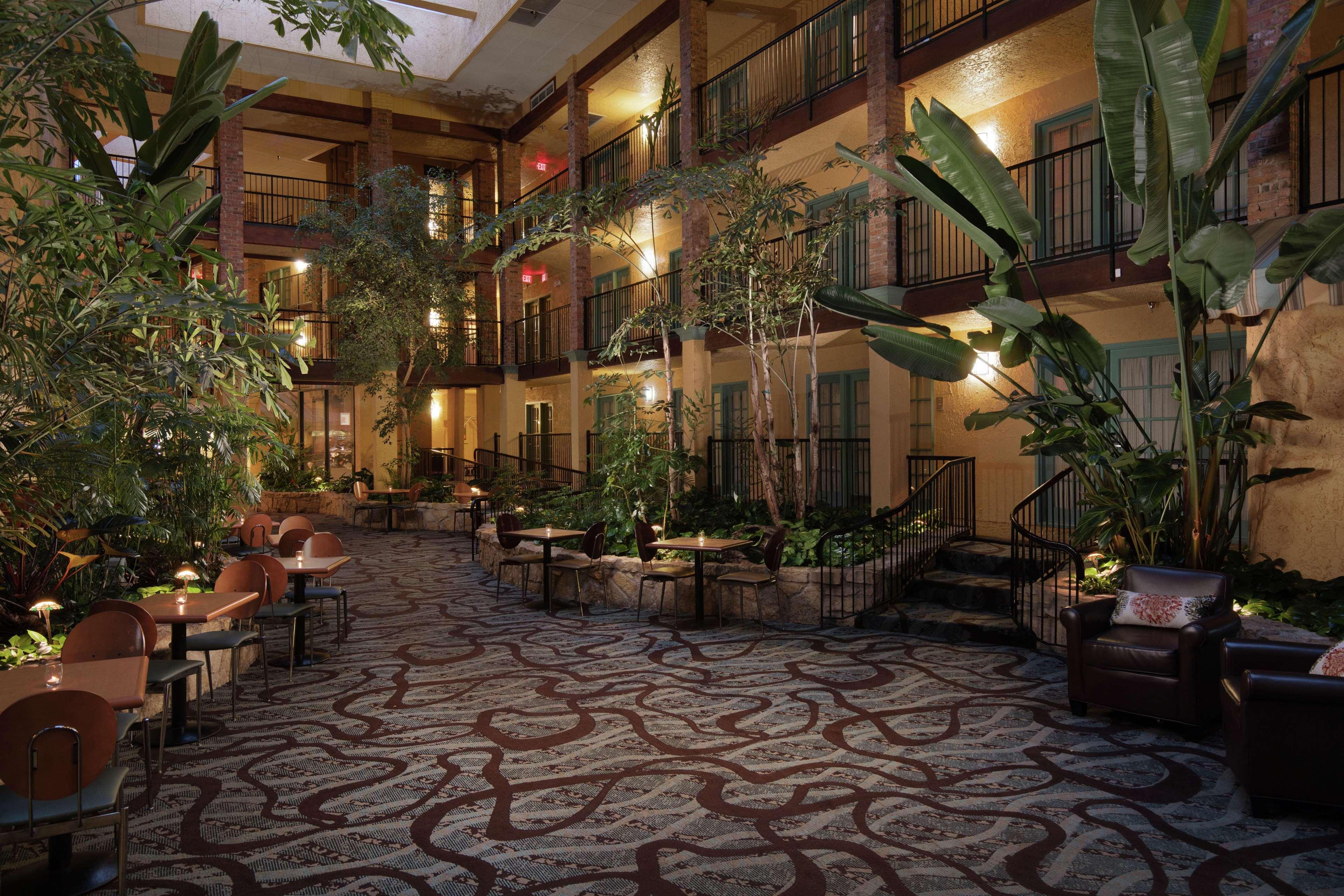 Embassy Suites Lubbock Exterior foto
